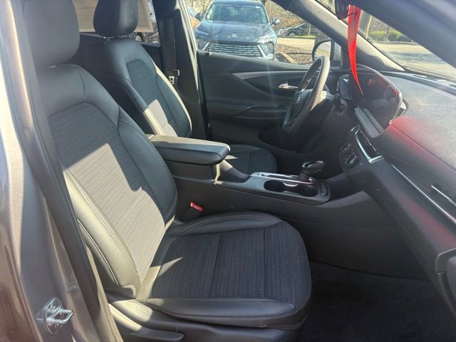 Certified 2024 Buick Envista Preferred w/ Advanced Safety Package image 17