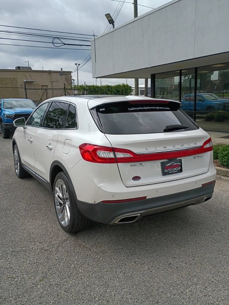 Used 2018 Lincoln MKX Reserve AWD/4WD image 5
