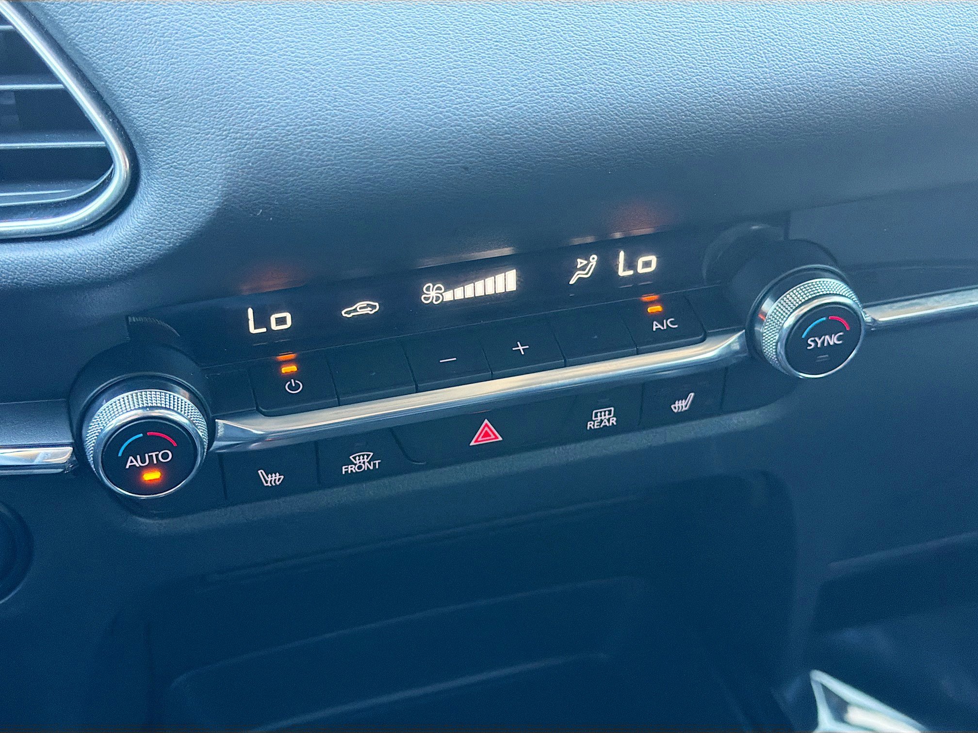 Certified 2023 MAZDA CX-30 AWD 2.5 S w/ Premium Package image 33