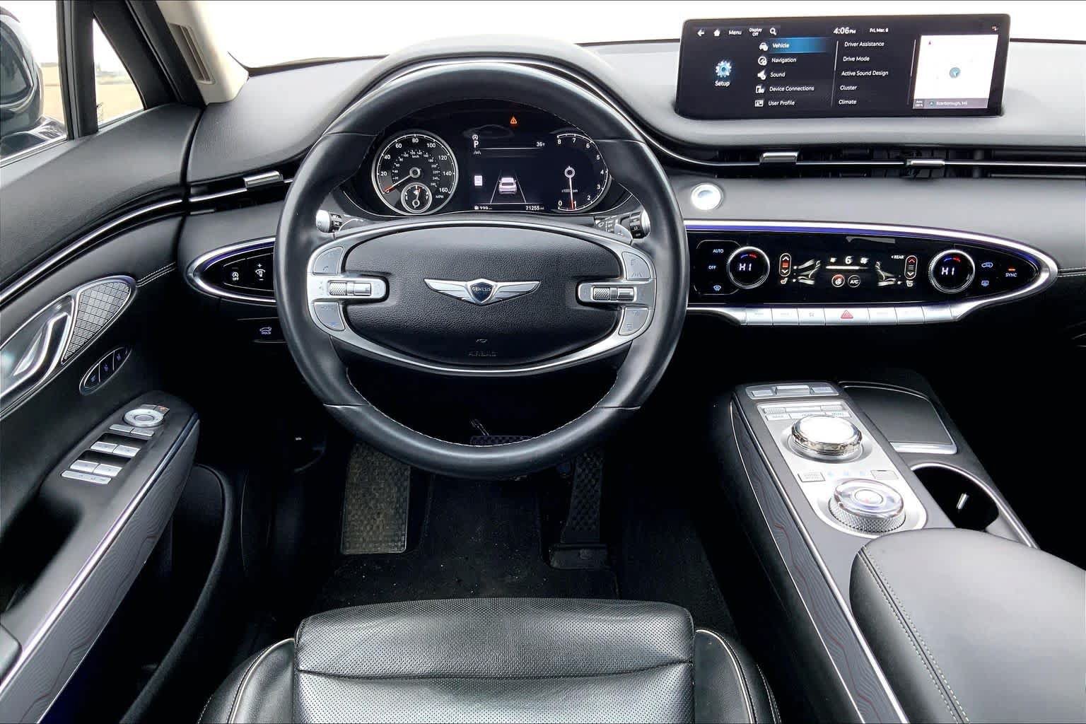 Used 2024 Genesis GV70 2.5T w/ Advanced Package AWD/4WD image 11