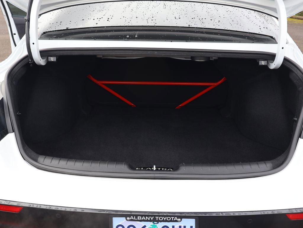 Used 2025 Hyundai Elantra N image 34