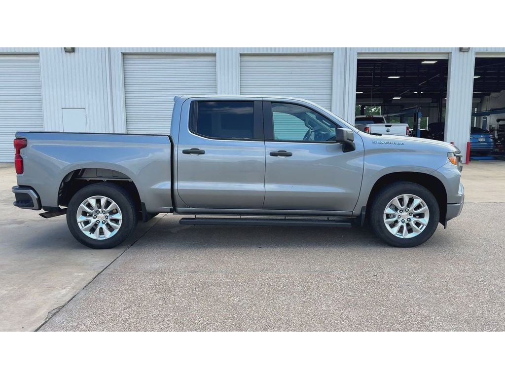 Used 2024 Chevrolet Silverado 1500 Custom RWD image 9