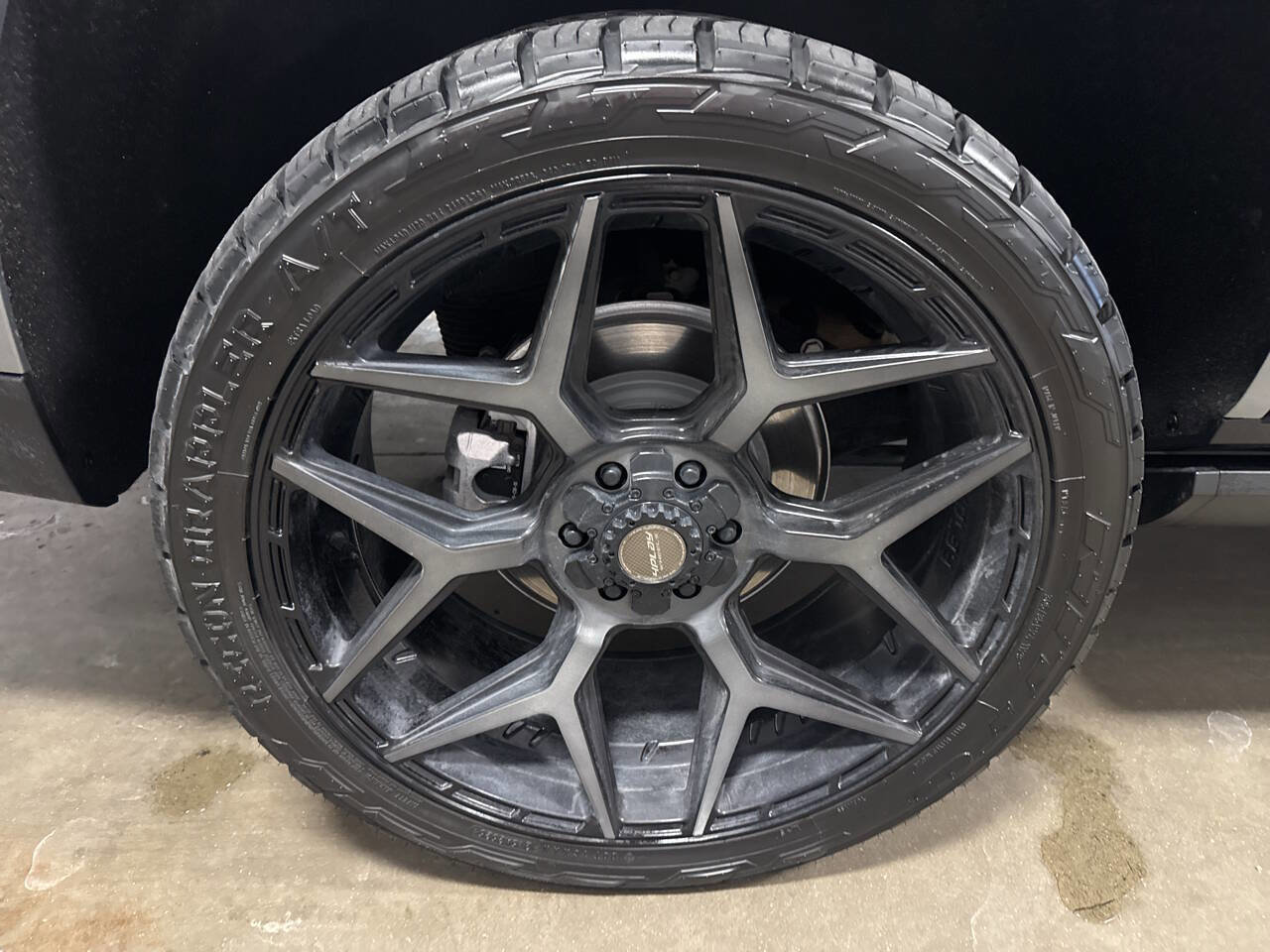 Used 2026 GMC Yukon AT4 w/ AT4 Premium Plus Package image 7