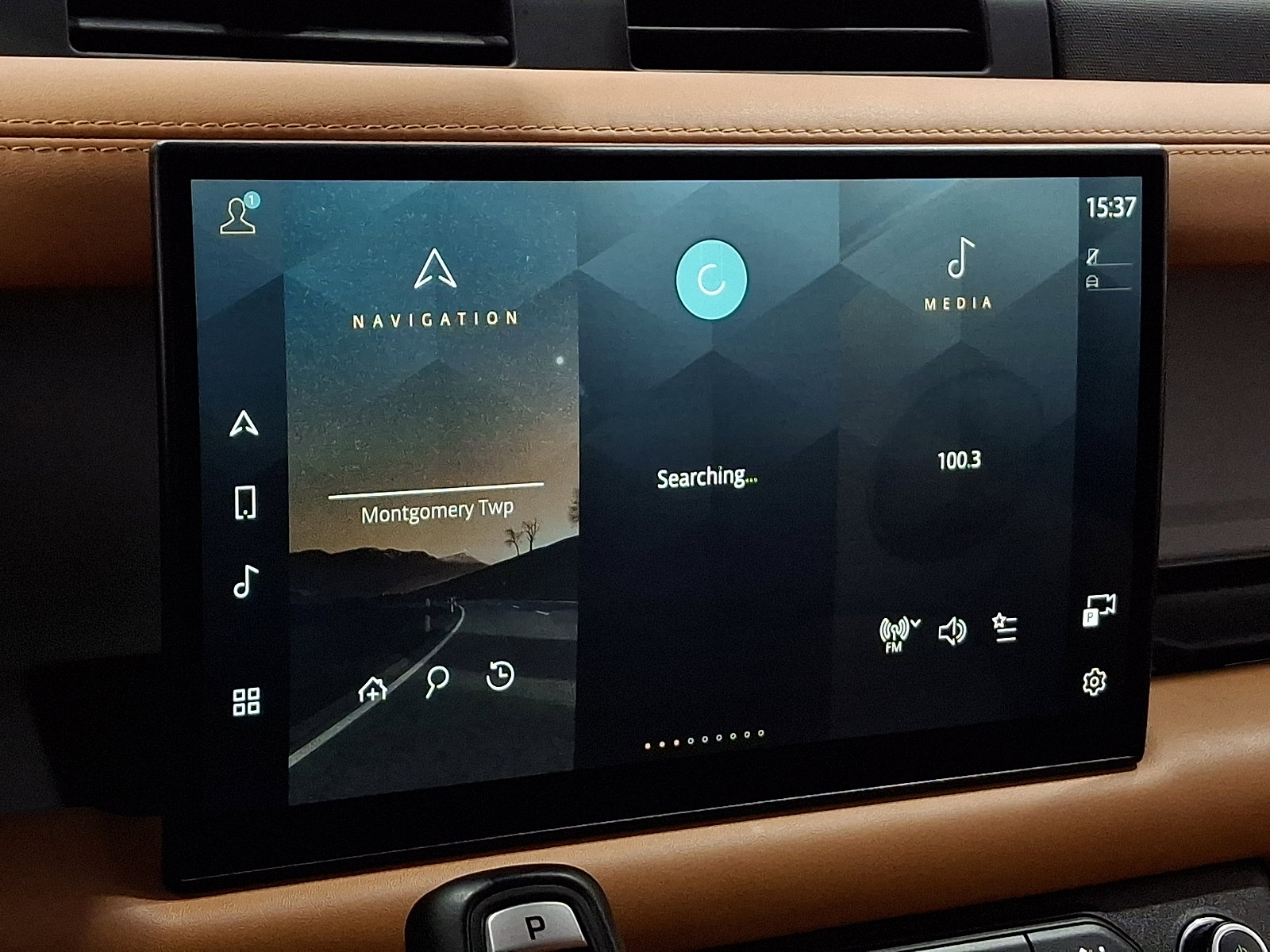 Certified 2023 Land Rover Defender 130 First Edition image 19