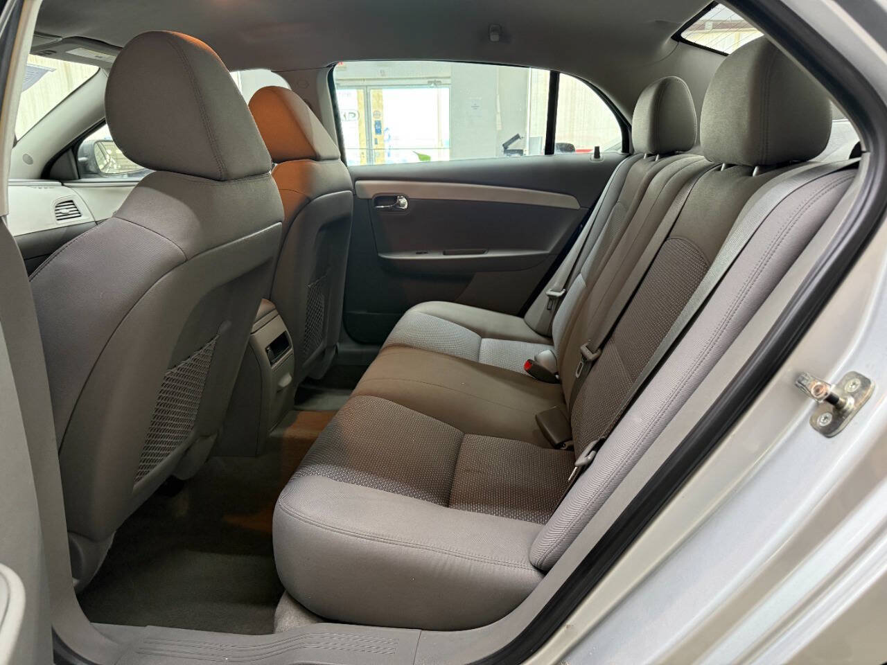 Used 2011 Chevrolet Malibu LS FWD image 12