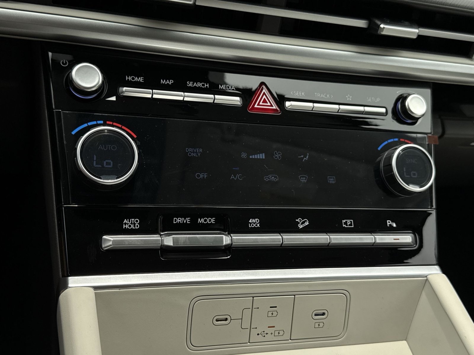 New 2026 Hyundai Santa Fe SE AWD/4WD image 21