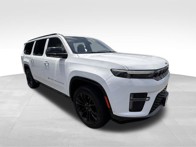 New 2026 Jeep Grand Wagoneer L Summit AWD/4WD image 9