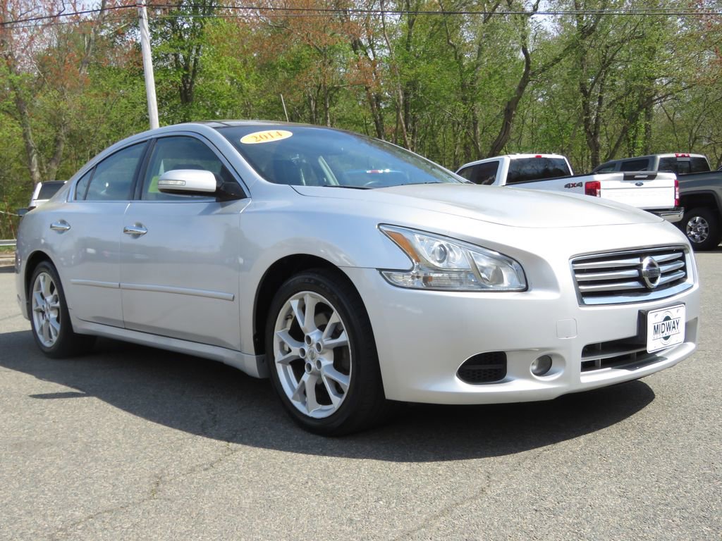 Used 2014 Nissan Maxima 3.5 SV w/ Premium Package FWD image 3