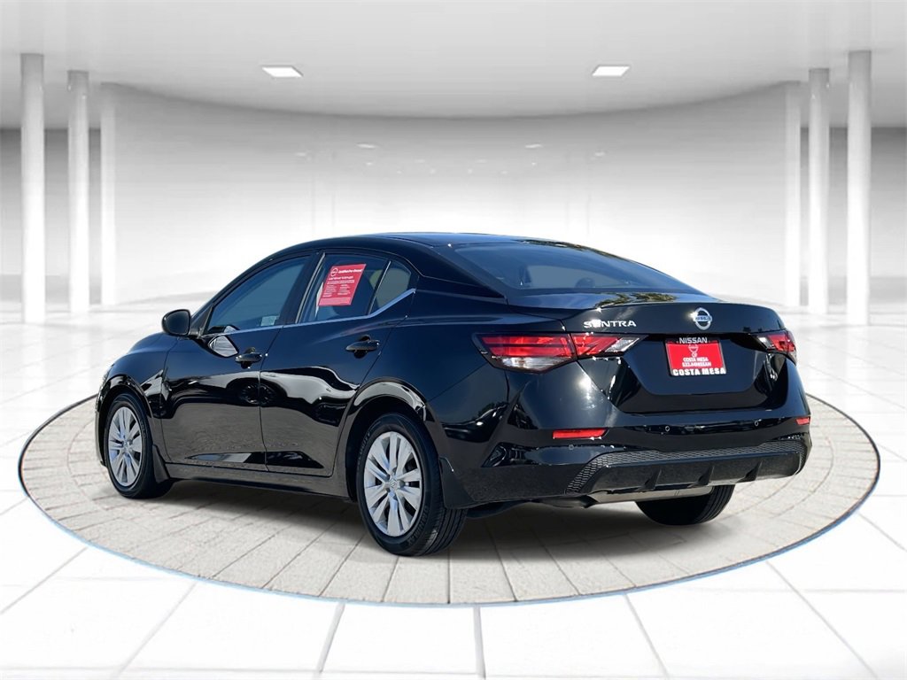 Used 2020 Nissan Sentra S image 2