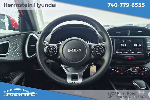 Used 2022 Kia Soul LX image 8