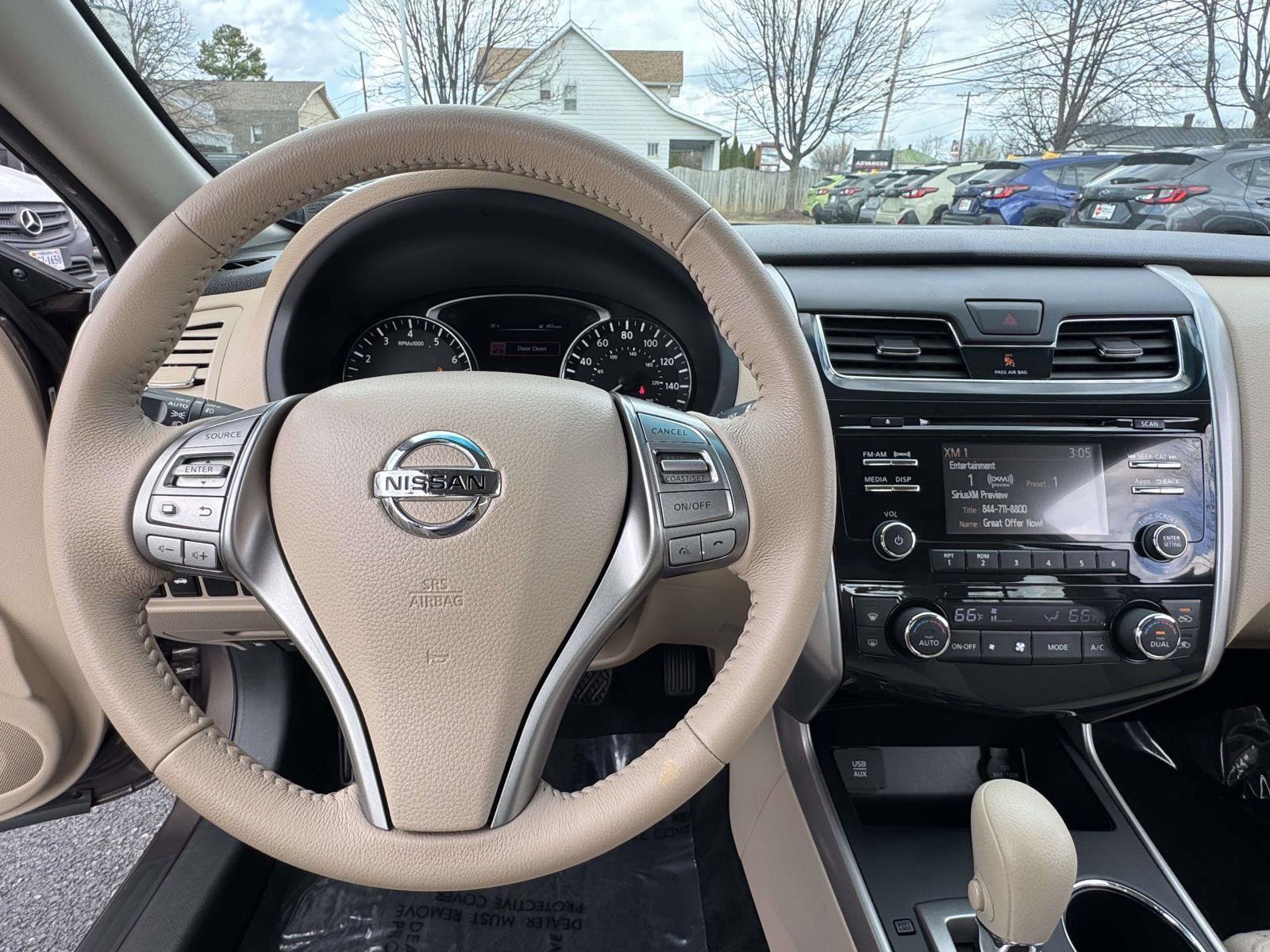 Used 2015 Nissan Altima 2.5 SV w/ Convenience Package image 15