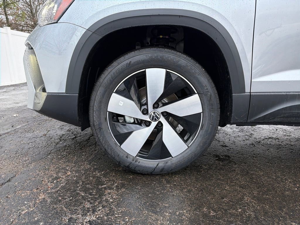 New 2026 Volkswagen Taos S image 18