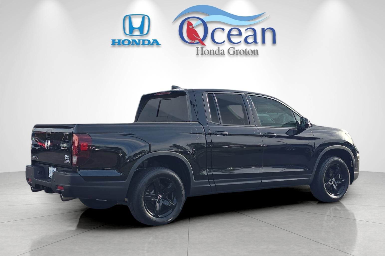 Used 2023 Honda Ridgeline Black Edition image 2