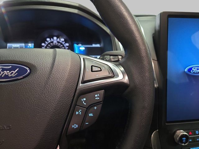 Used 2024 Ford Edge Titanium image 23