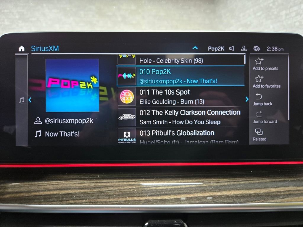 Used 2021 BMW 530e xDrive w/ M Sport Package image 25