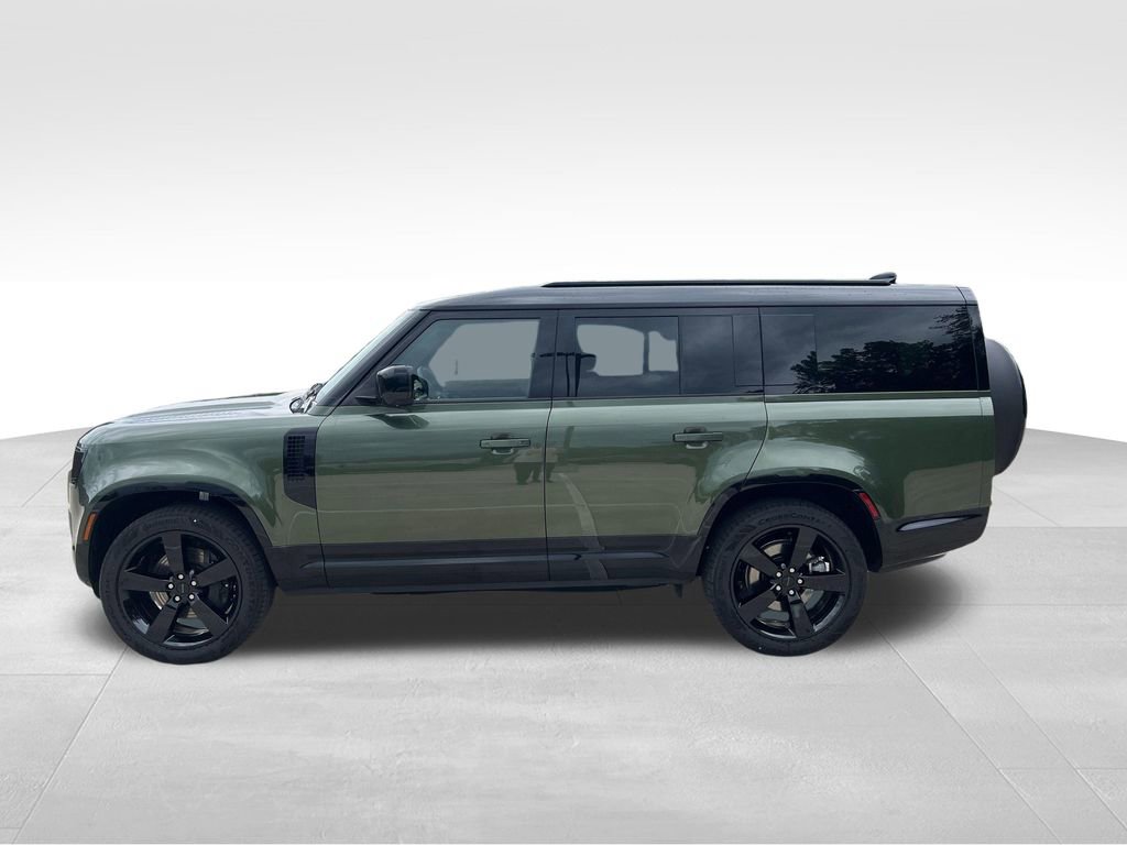 New 2026 Land Rover Defender 130 X-Dynamic SE AWD/4WD image 2