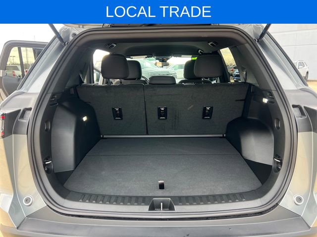Used 2026 Chevrolet Equinox LT AWD/4WD image 14
