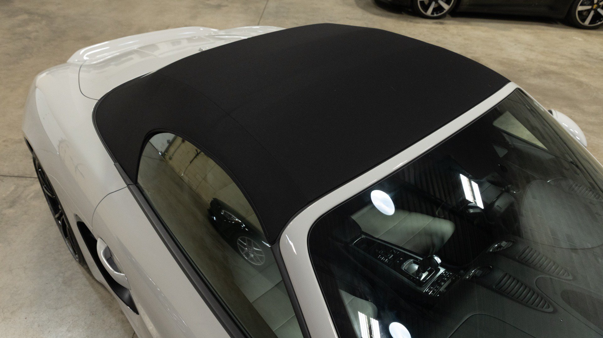 Used 2021 Porsche 718 Boxster RWD image 14