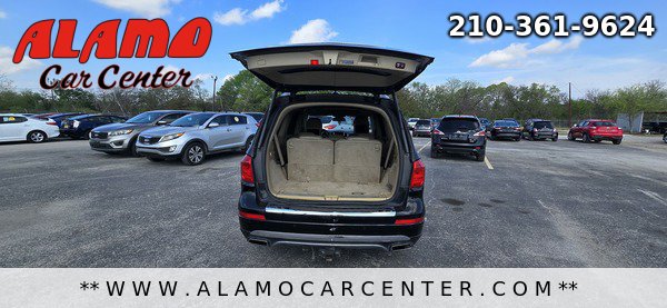 Used 2014 Mercedes-Benz GL 450 4MATIC w/ Lighting Package image 28