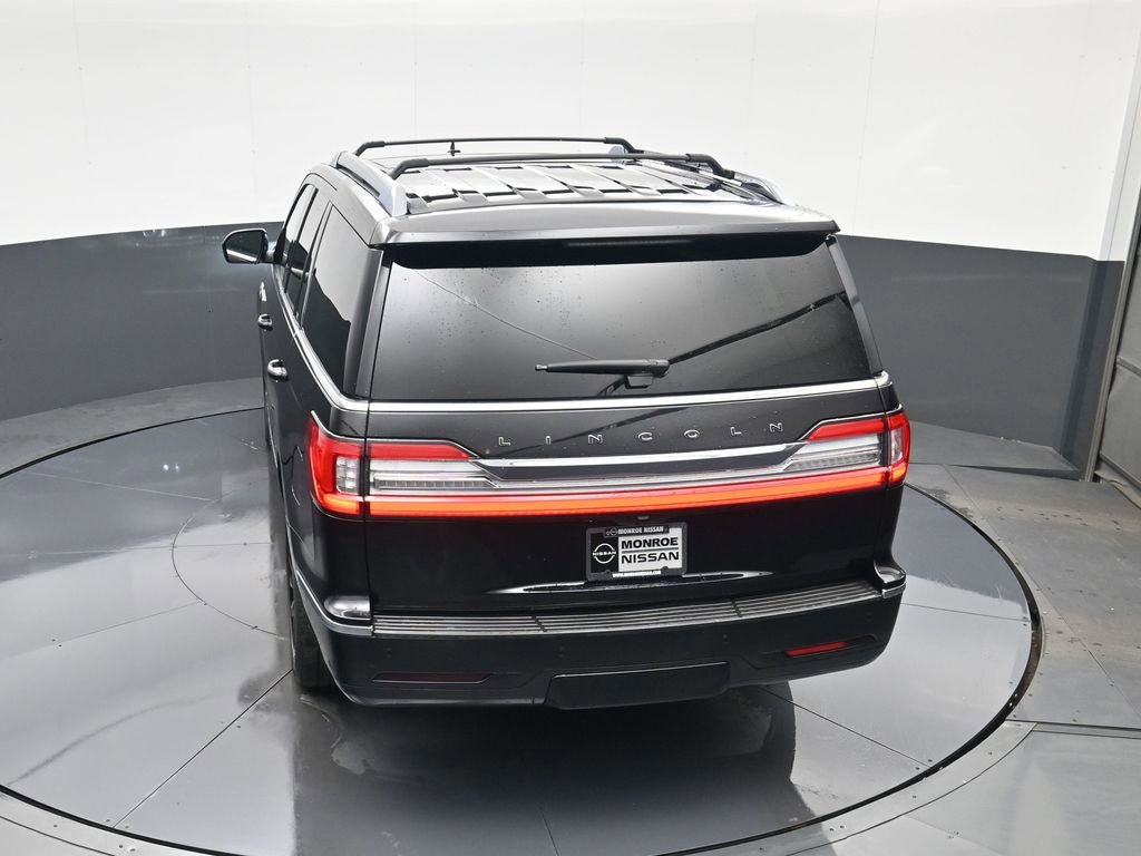 Used 2020 Lincoln Navigator Black Label w/ Cargo Convenience Package image 19