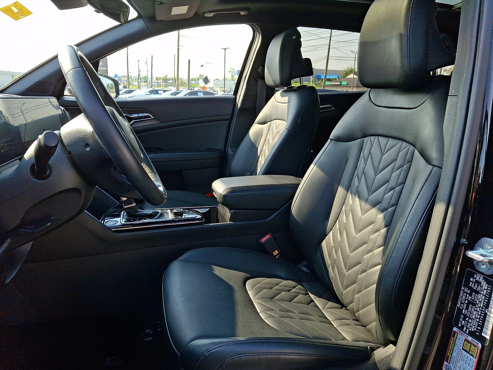Used 2023 Kia Sportage X-Line w/ X-Line Premium Package AWD/4WD image 13