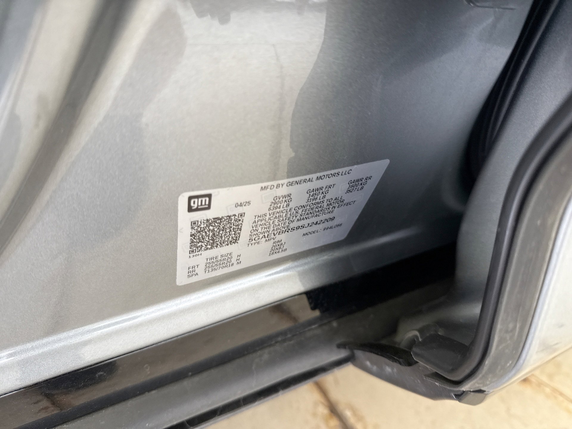 Used 2025 Buick Enclave Sport Touring image 12