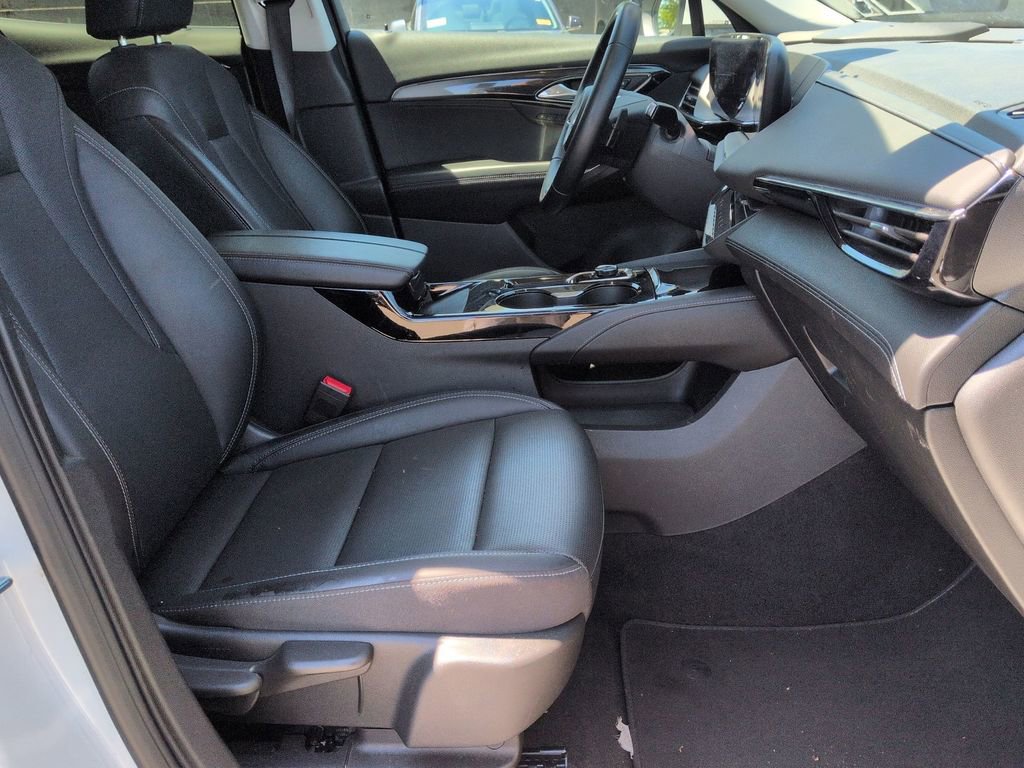 Used 2024 Buick Envision Preferred AWD/4WD image 24
