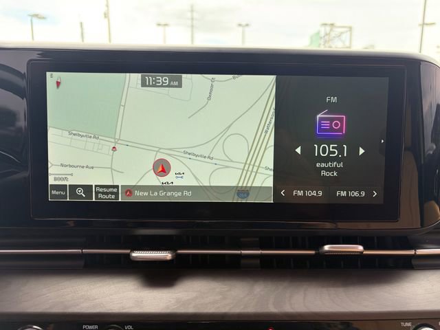 Used 2022 Kia Carnival EX FWD image 8