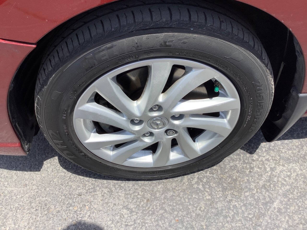 Used 2012 MAZDA MAZDA5 Sport FWD image 18