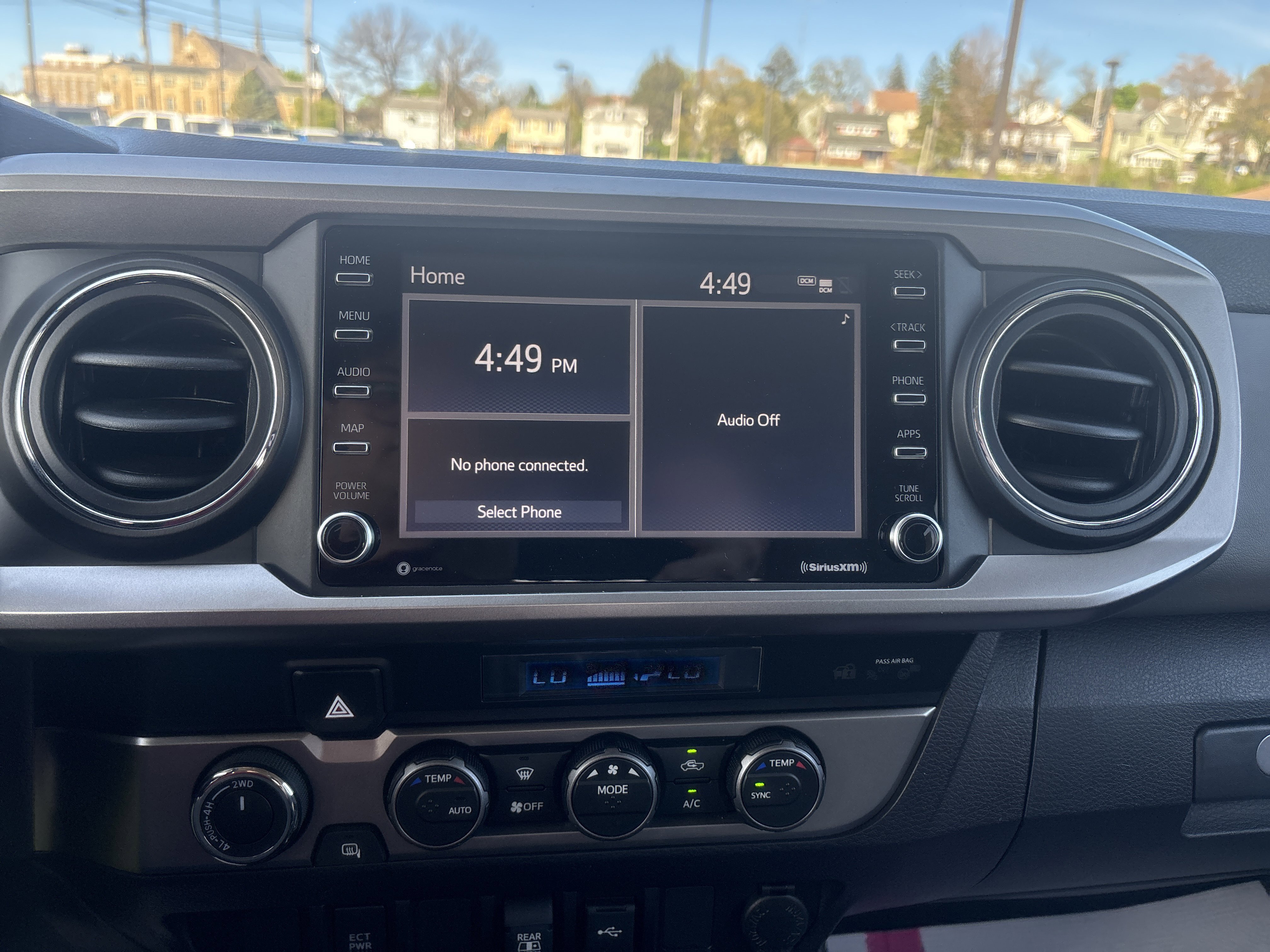 Used 2021 Toyota Tacoma SR5 AWD/4WD image 25