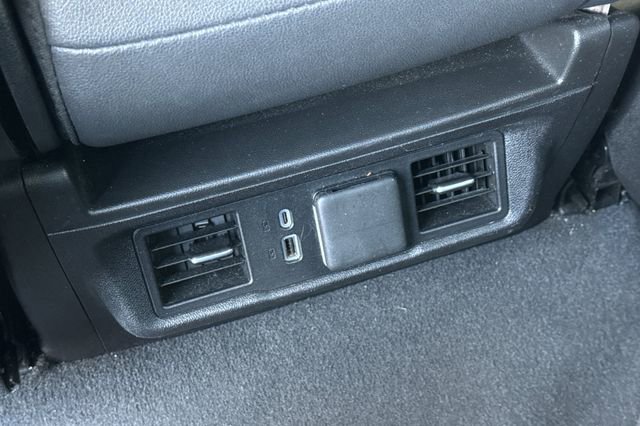 Used 2025 GMC Sierra 1500 SLT RWD image 40