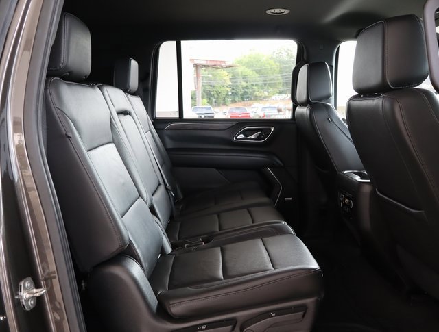 Used 2021 Chevrolet Suburban LT image 42