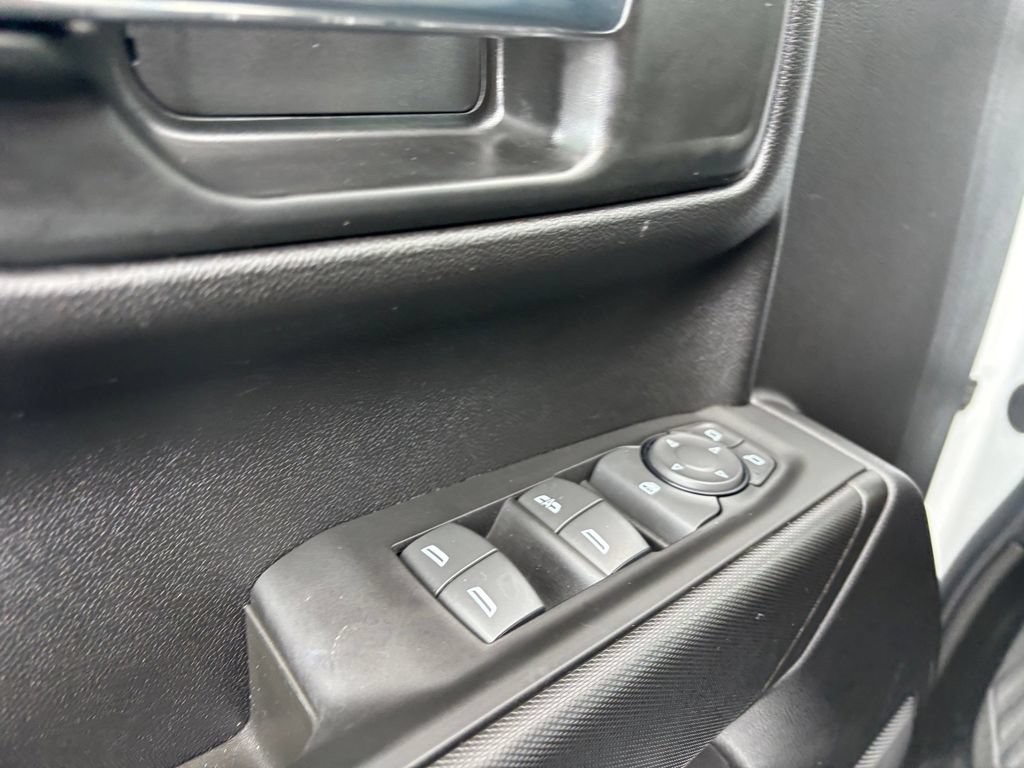 Used 2025 Chevrolet Silverado 1500 Custom RWD image 14