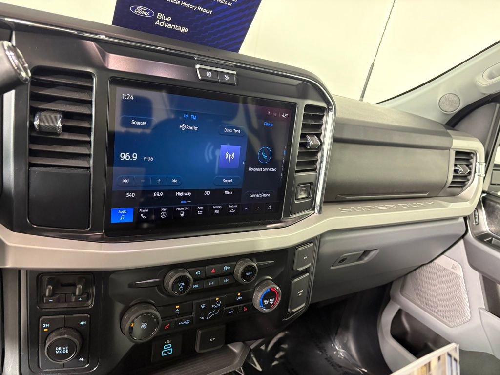 Used 2026 Ford F450 XLT w/ XLT Premium Package AWD/4WD image 18