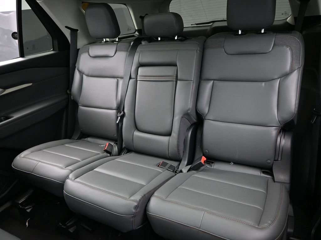 New 2025 Ford Explorer Active w/ Active Comfort Package image 22