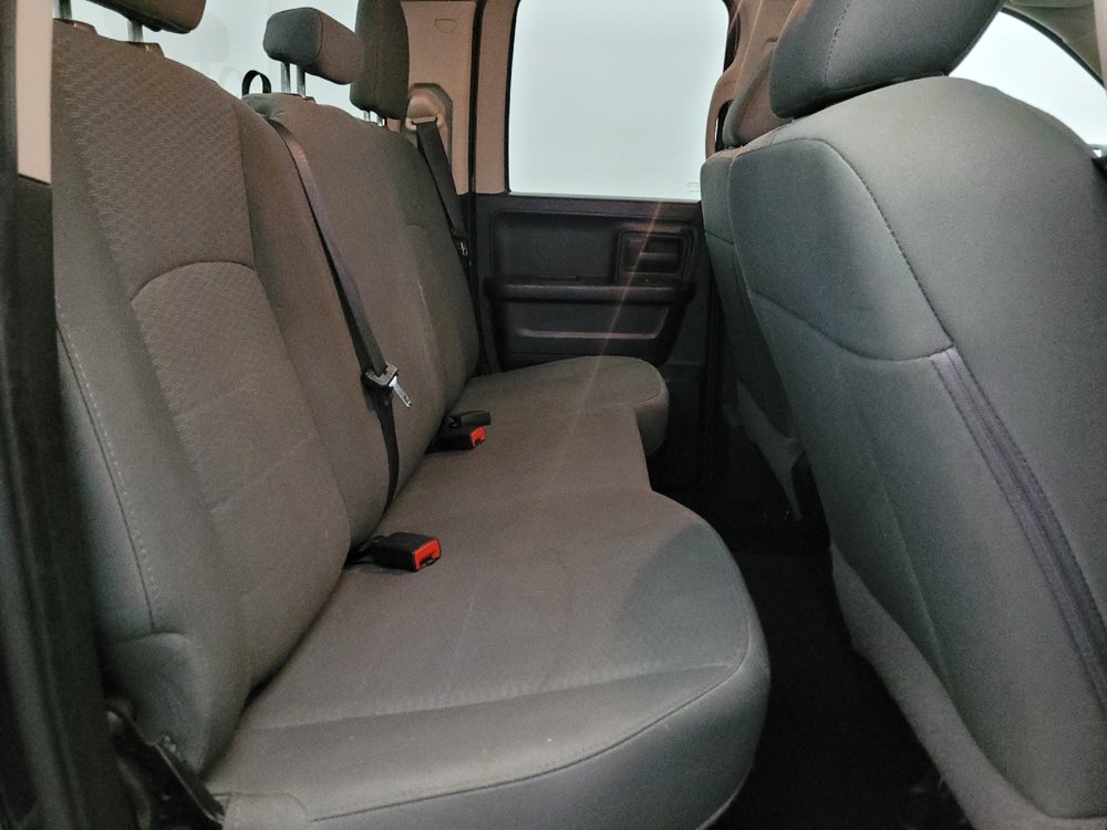 Used 2018 RAM 1500 Express AWD/4WD image 19