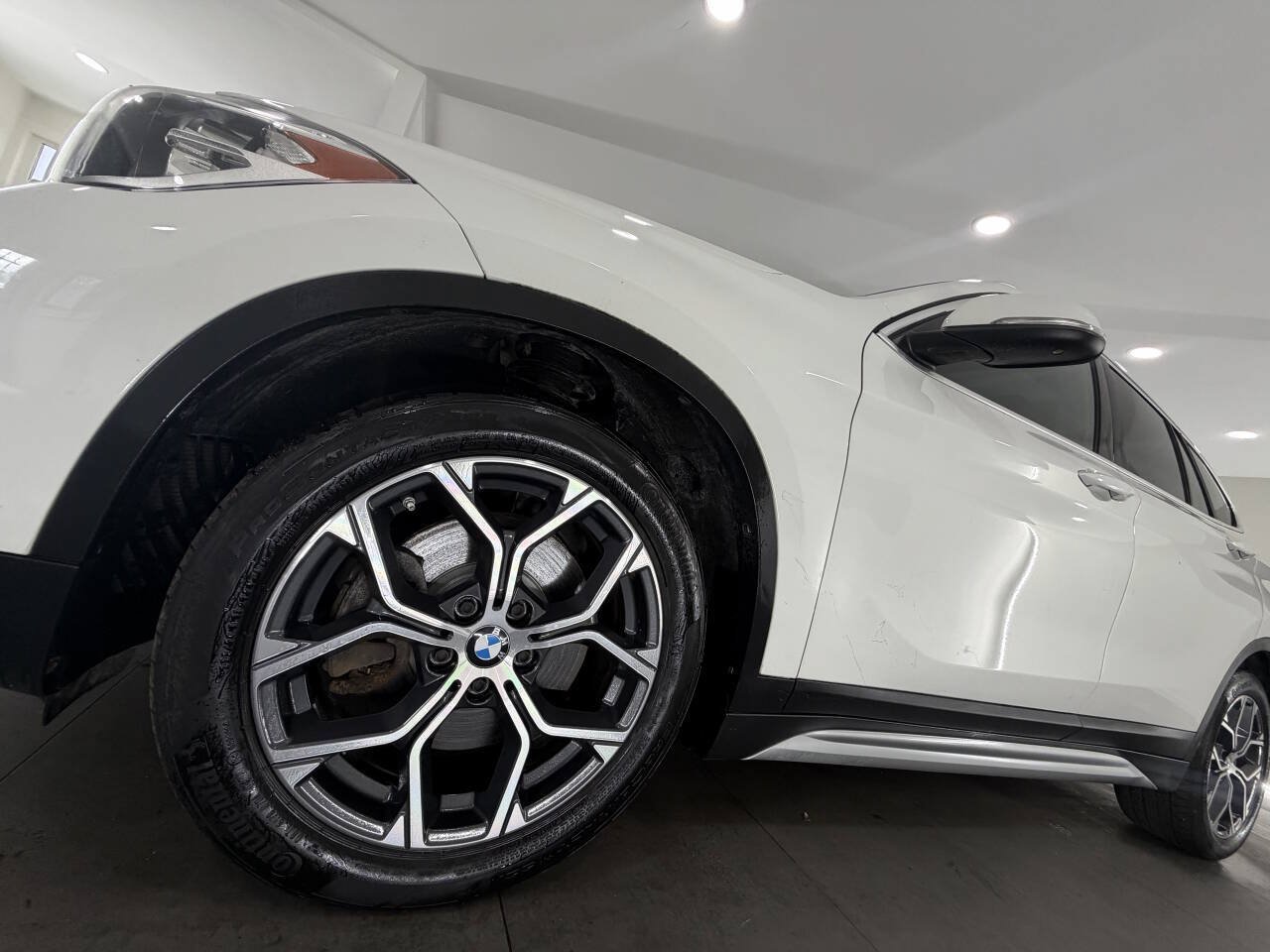 Used 2020 BMW X1 xDrive28i w/ Convenience Package AWD/4WD image 2