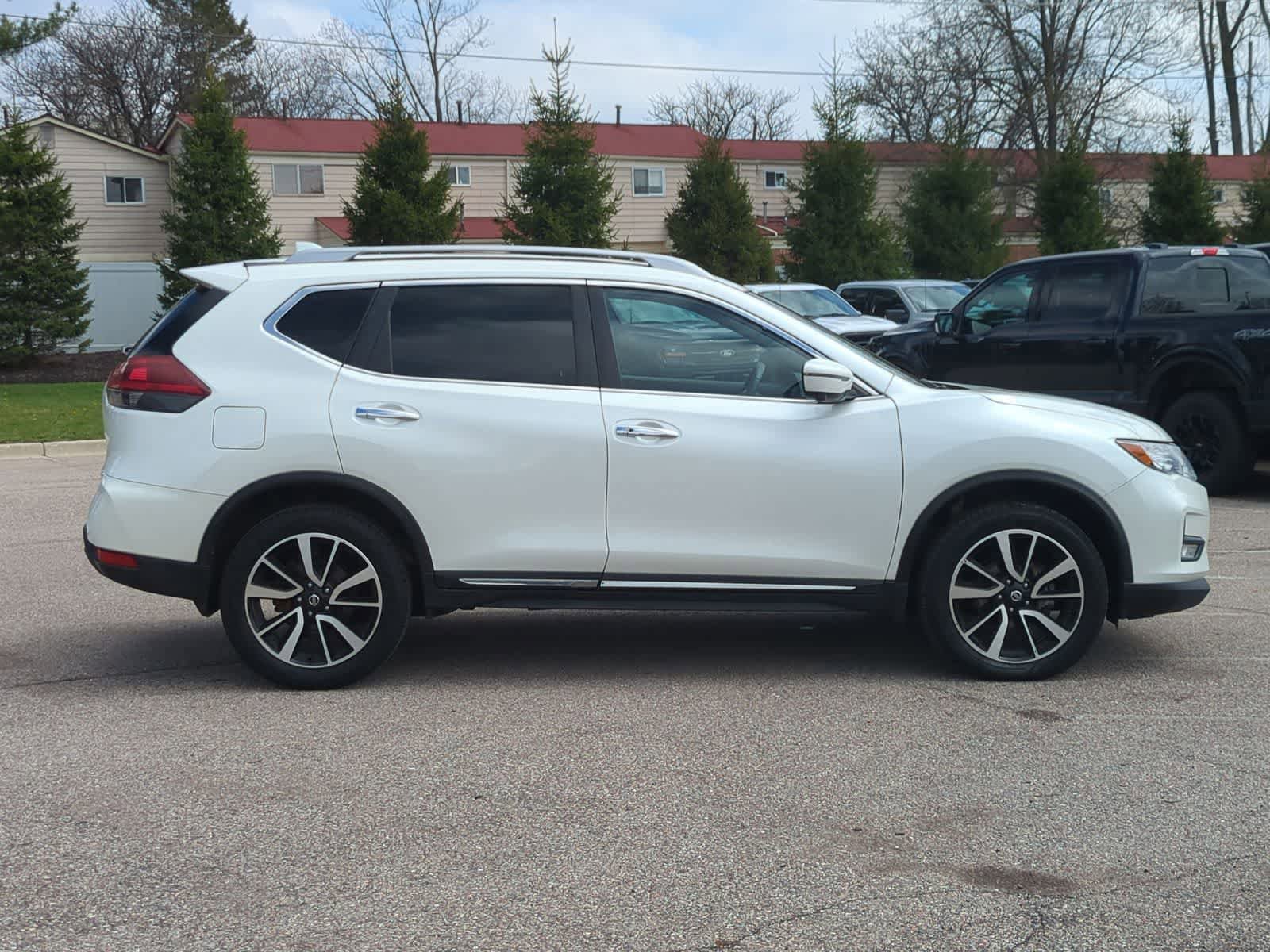 Used 2019 Nissan Rogue S AWD/4WD image 9