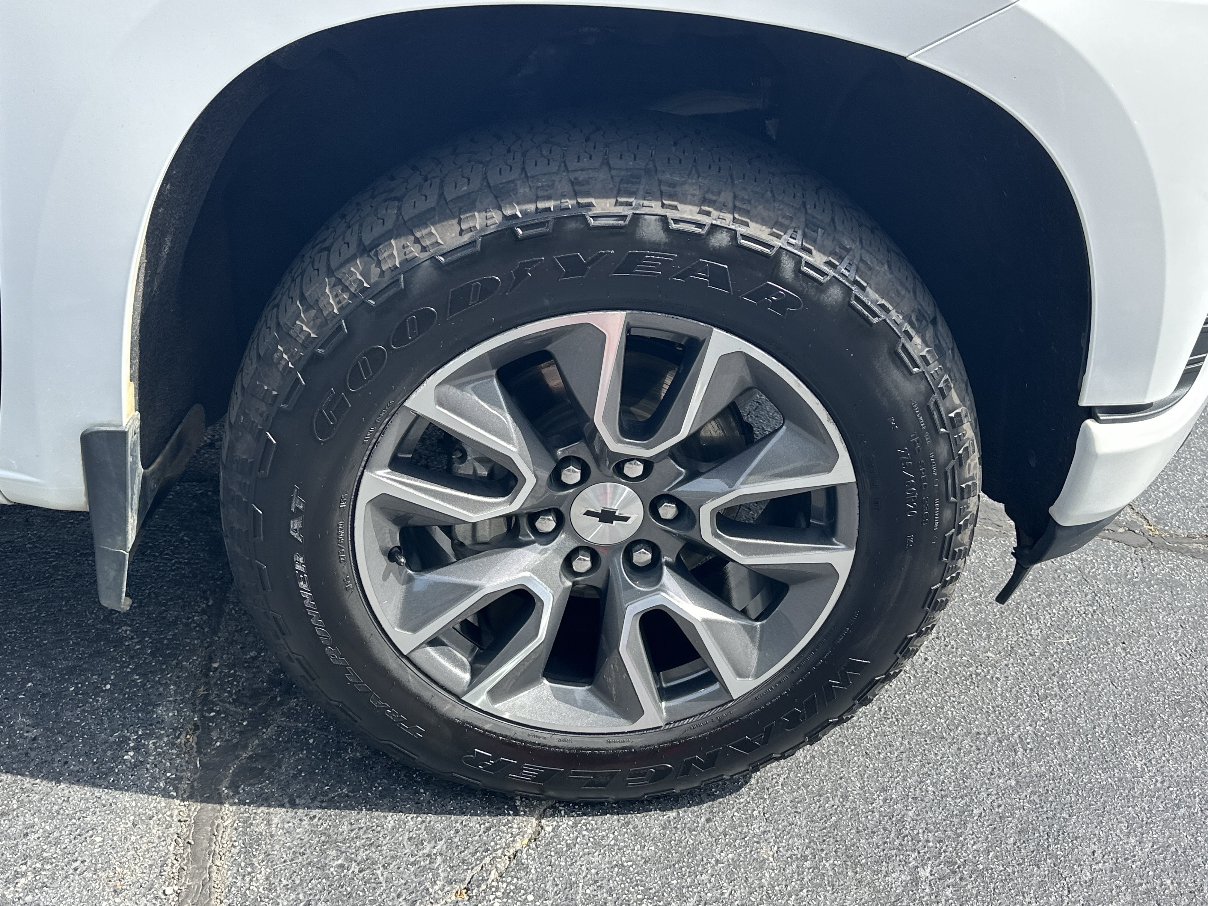 Used 2019 Chevrolet Silverado 1500 RST AWD/4WD image 14