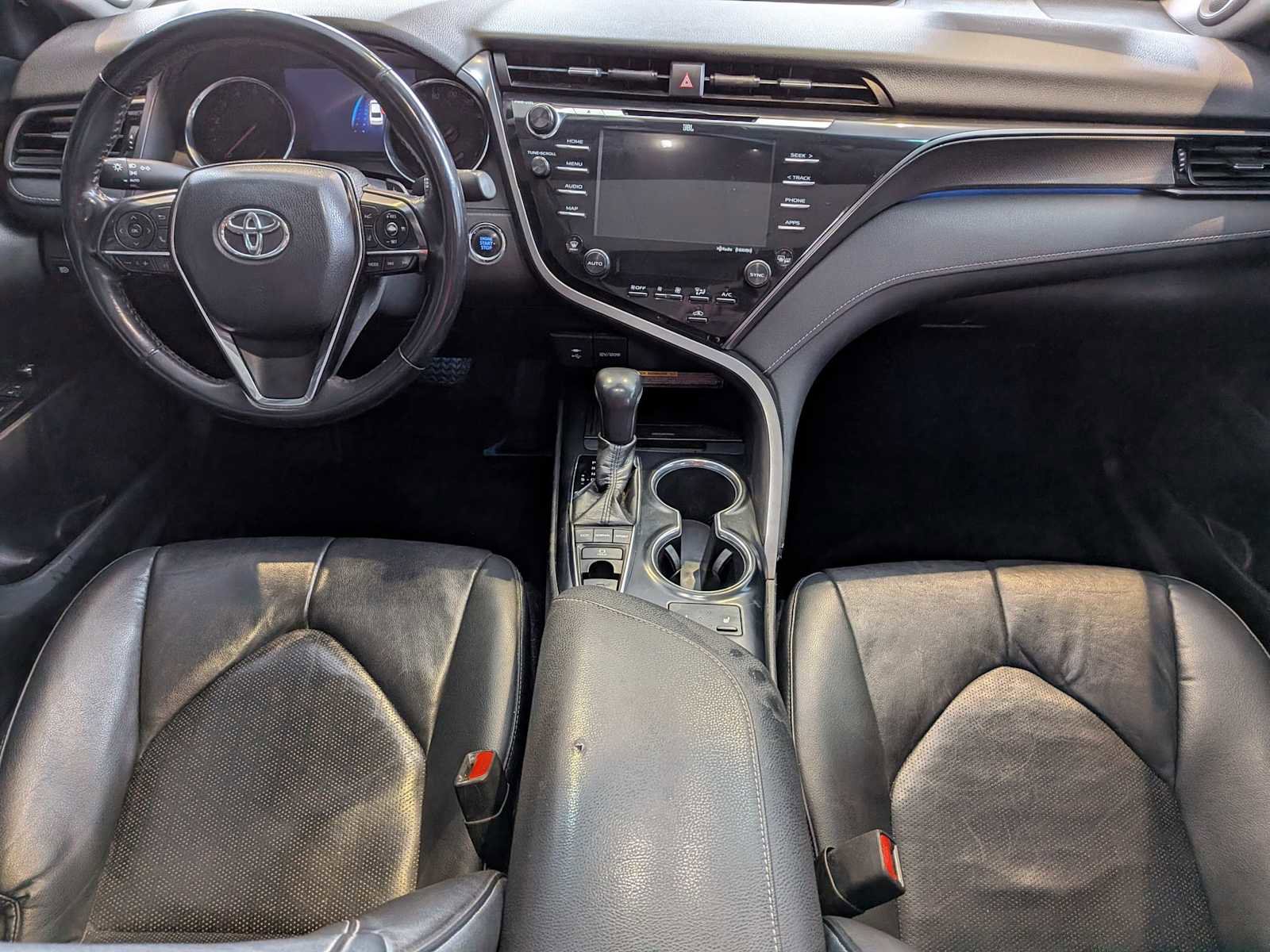 Used 2019 Toyota Camry XSE FWD image 14