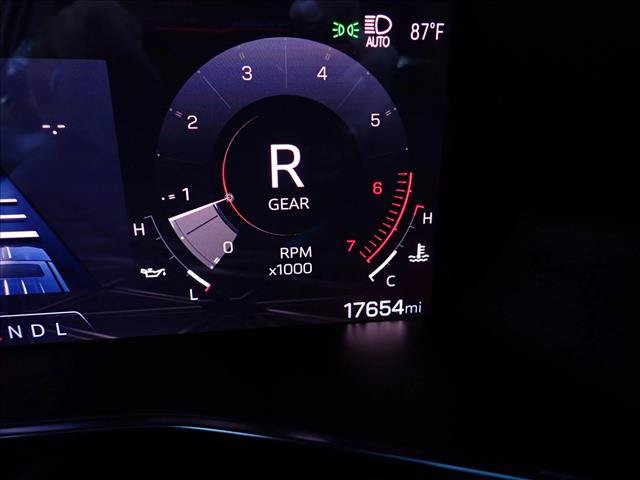 Used 2024 GMC Canyon AT4 w/ Technology Package AWD/4WD image 23