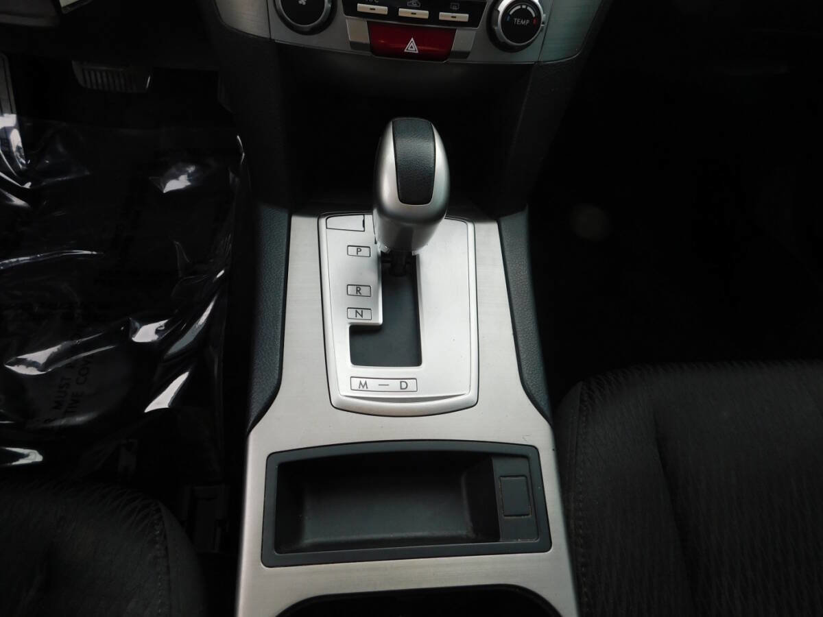 Used 2010 Subaru Legacy 2.5i AWD/4WD image 15