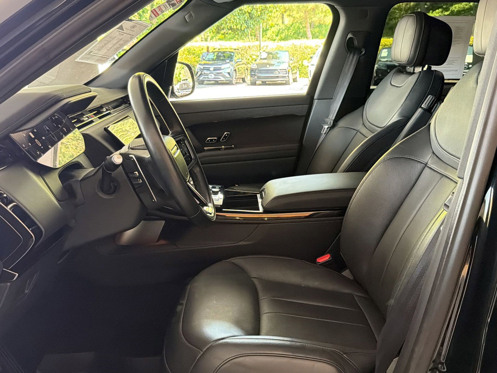 Used 2023 Land Rover Range Rover Sport SE AWD/4WD image 6