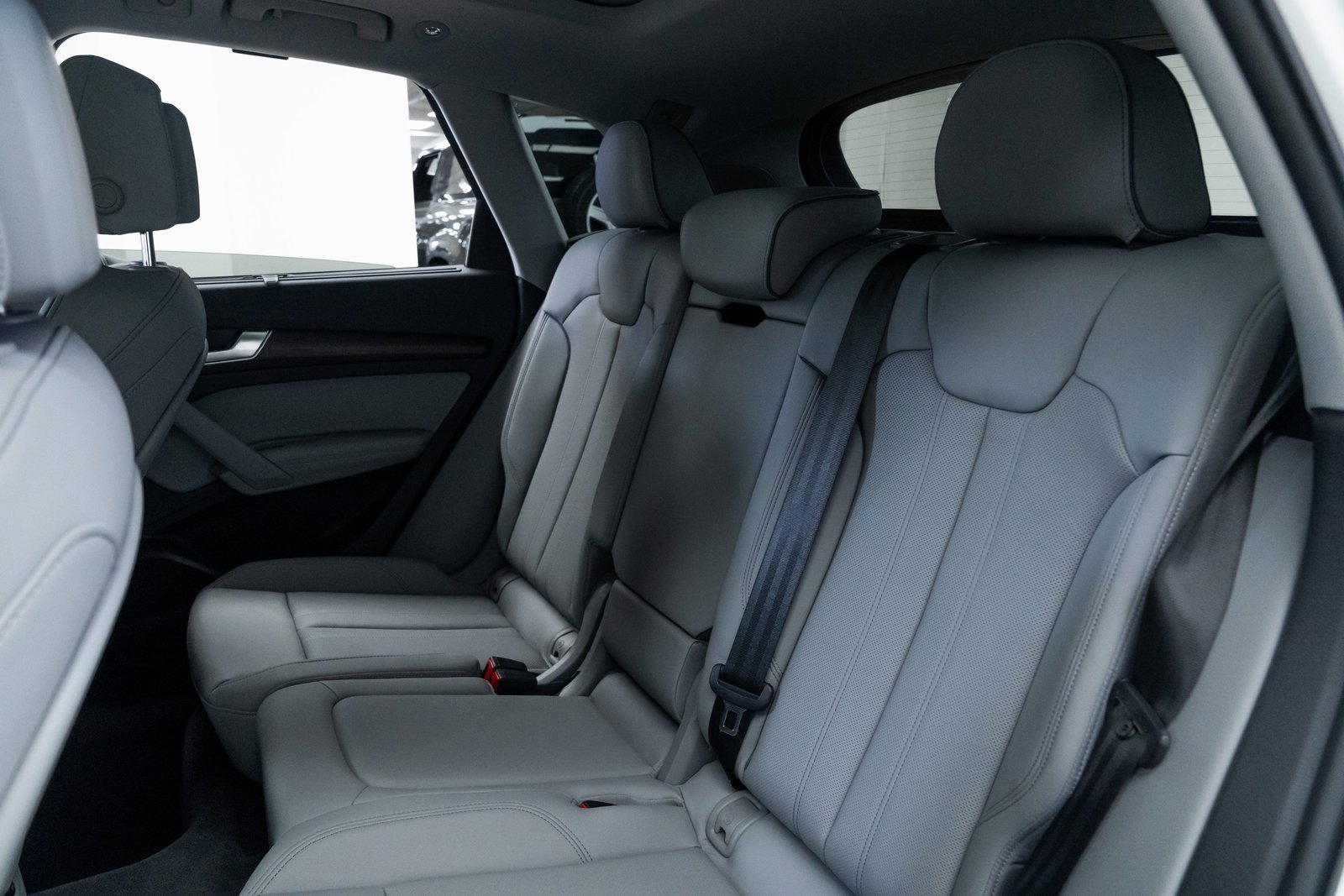 Used 2024 Audi Q5 e Premium Plus image 21