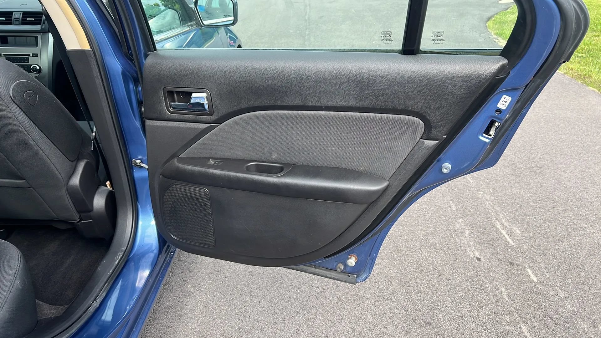 Used 2010 Ford Fusion SE FWD image 14