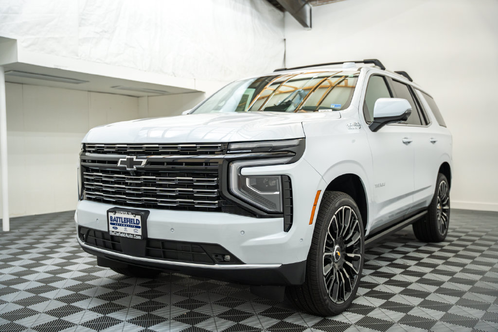 New 2026 Chevrolet Tahoe High Country AWD/4WD image 3
