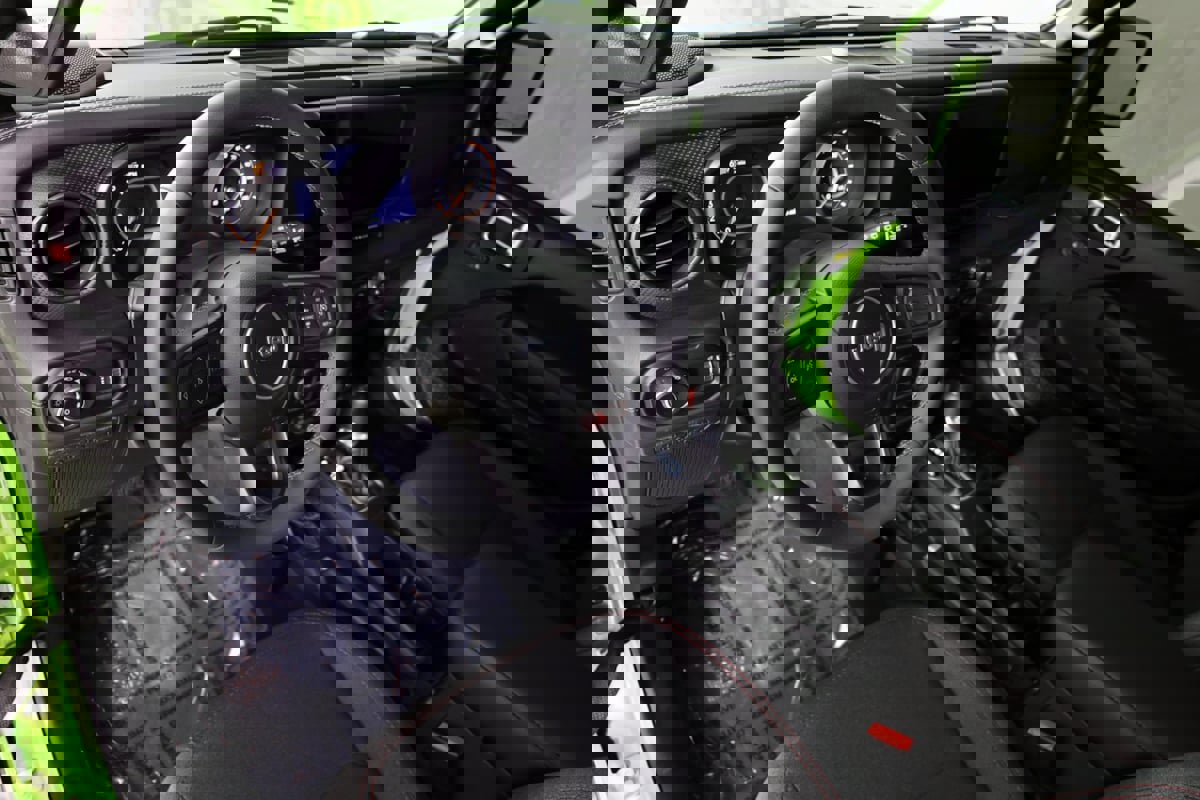 Used 2025 Jeep Wrangler Unlimited Rubicon image 22