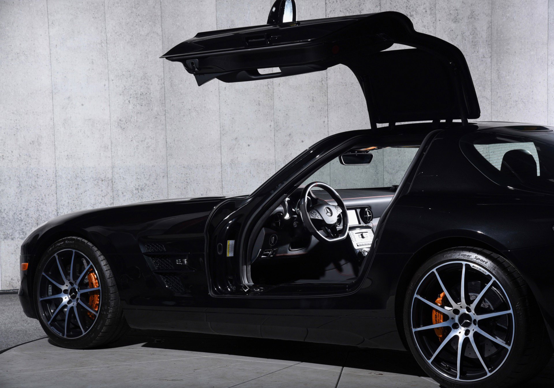 Used 2014 Mercedes-Benz SLS AMG GT Coupe image 13