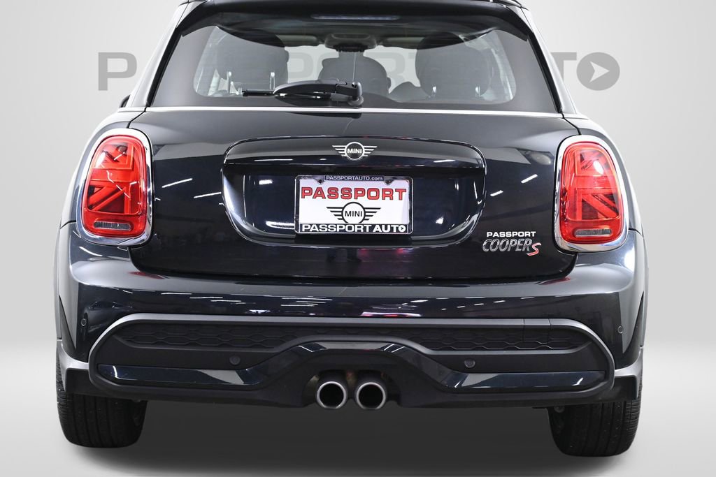 Certified 2024 MINI Cooper S image 9