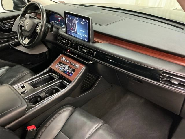 Used 2023 Lincoln Aviator Grand Touring w/ Equipment Group 301A AWD/4WD image 19